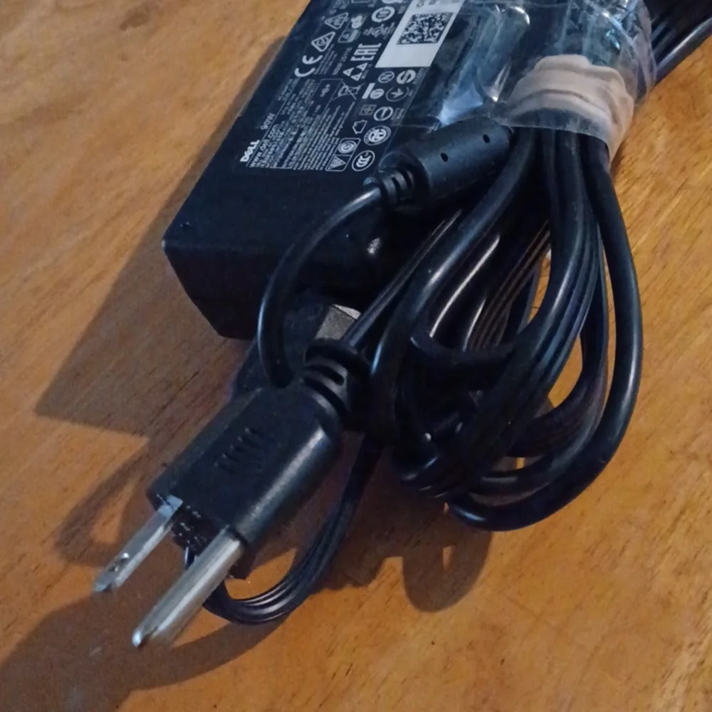 Dell 90W Laptop Charger